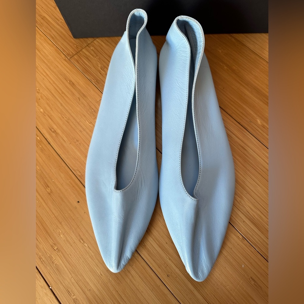 Martiniano party flat in light blue